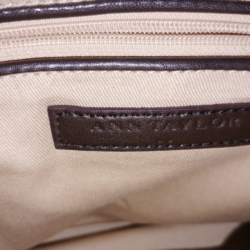 Ann Taylor Handpurse - Picture 6 of 8